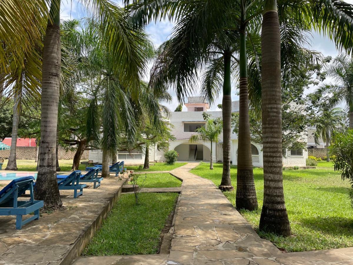 Royal Palms Apartment A4 Mombasa Eksteriør billede
