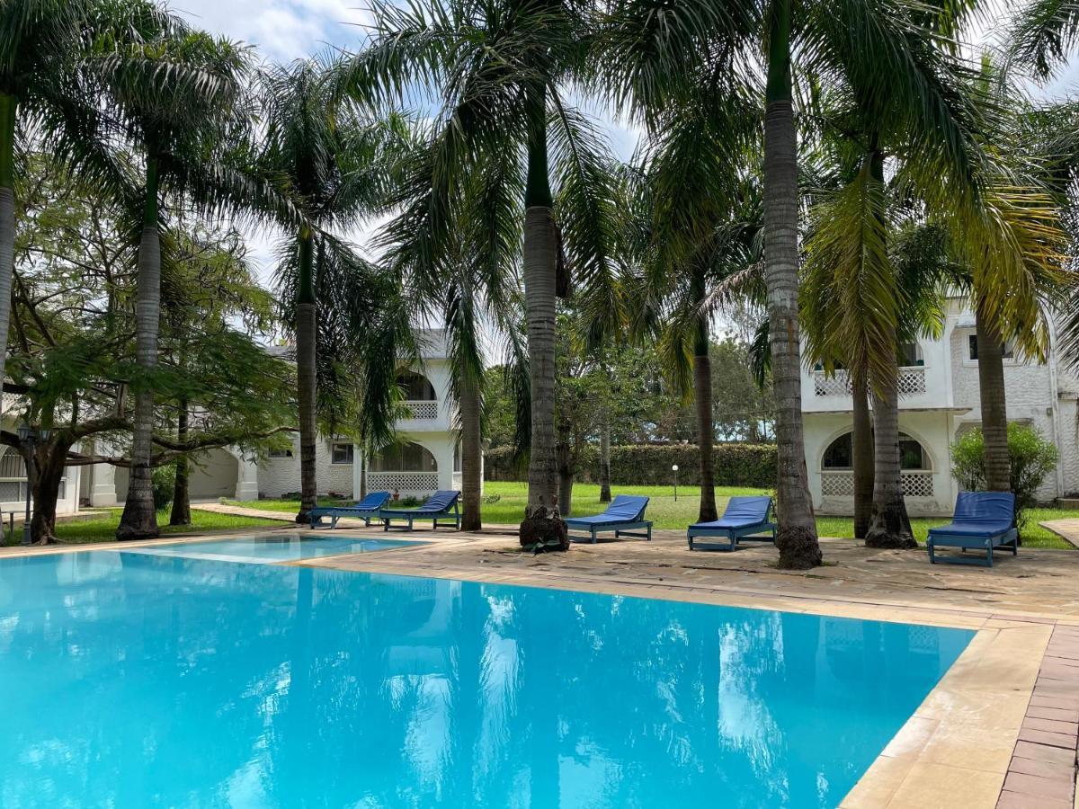 Royal Palms Apartment A4 Mombasa Eksteriør billede
